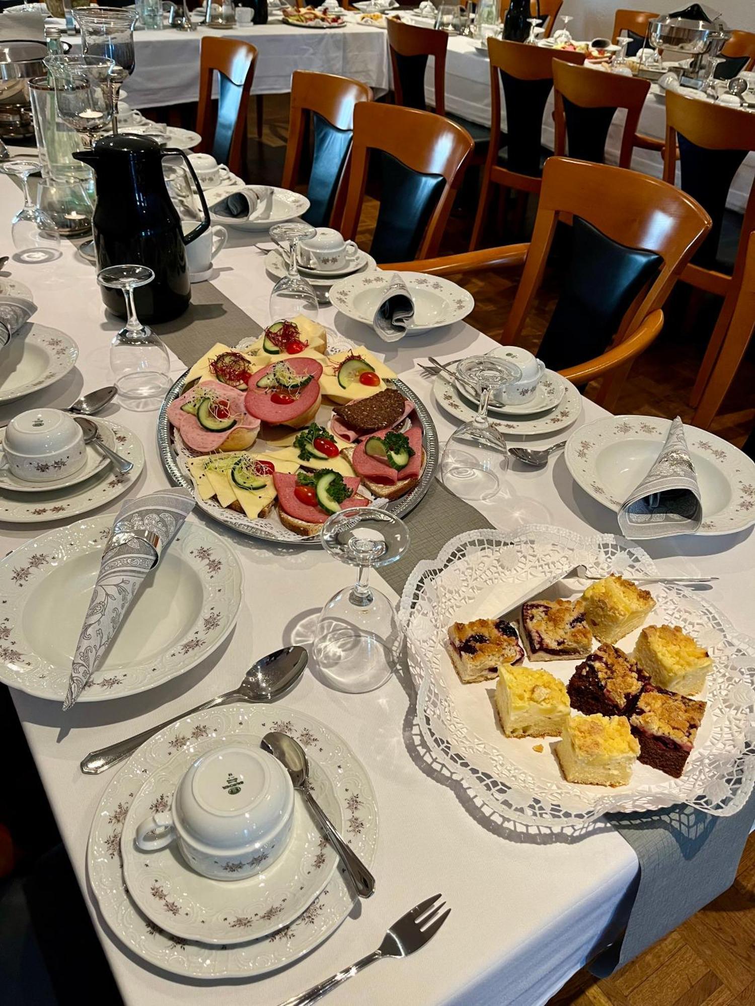 Hotel Zu Den Linden Wachtberg Zewnętrze zdjęcie