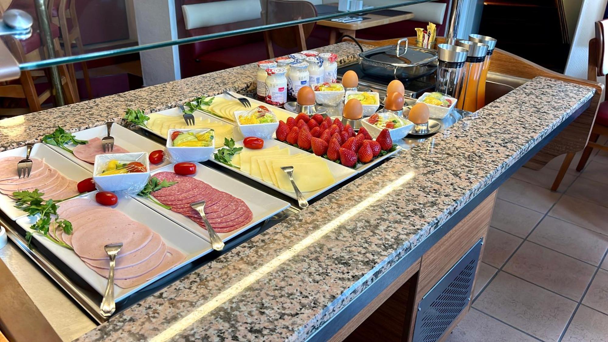 Hotel Zu Den Linden Wachtberg Zewnętrze zdjęcie